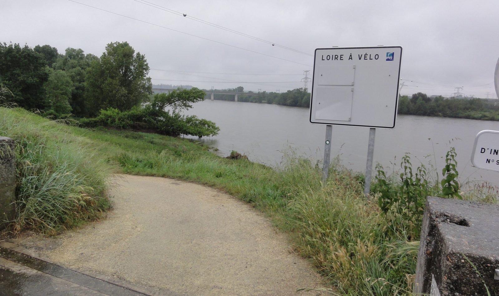 Itinéraire Loire à Vélo en bord de Loire