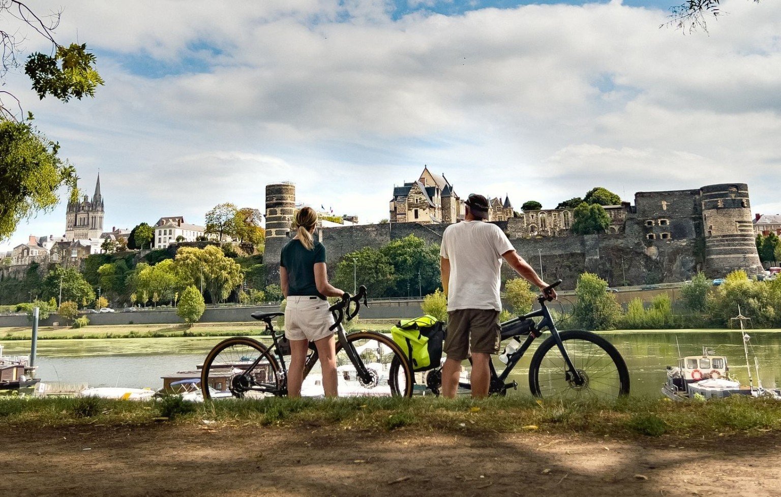 Angers, château et vélos
